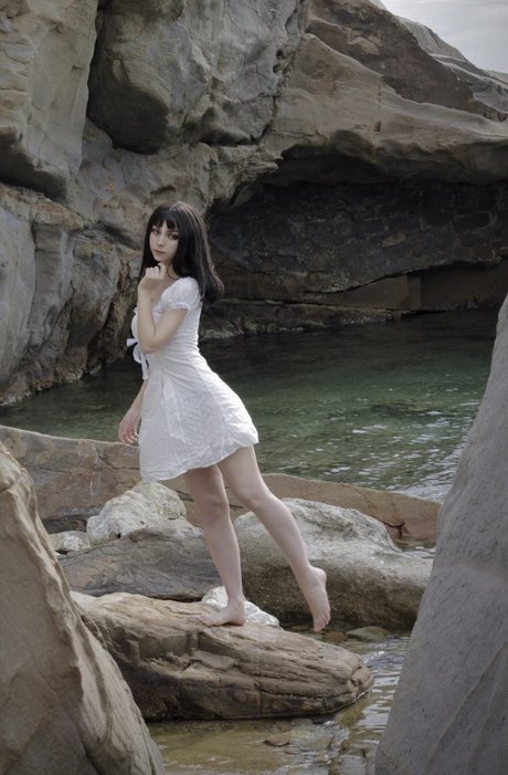 ランジェリーベイビーOnlyFans セクシーヌード 写真