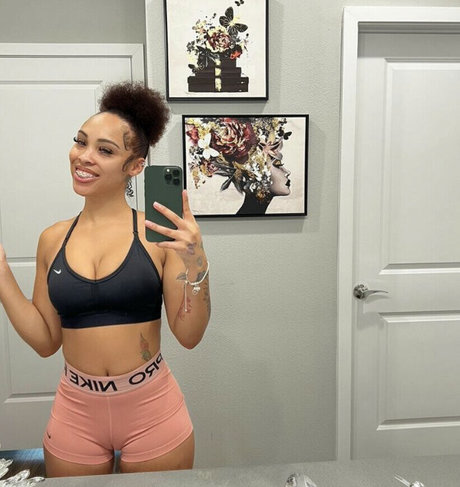 Theyluvnilla ポルノスター ギャラリー