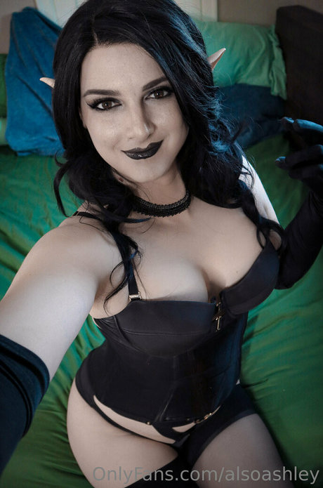 金髪の大学のOnlyFans エロチック ギャラリー