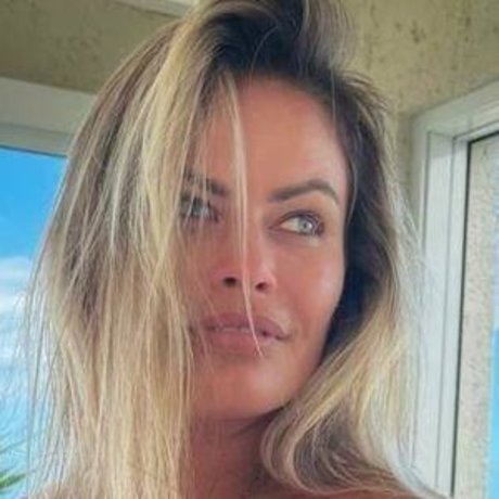 Natalia Casassola ポルノスター ホット 画像