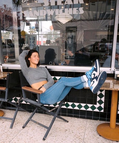 巨乳とお尻のOnlyFans セクシーxxx ギャラリー