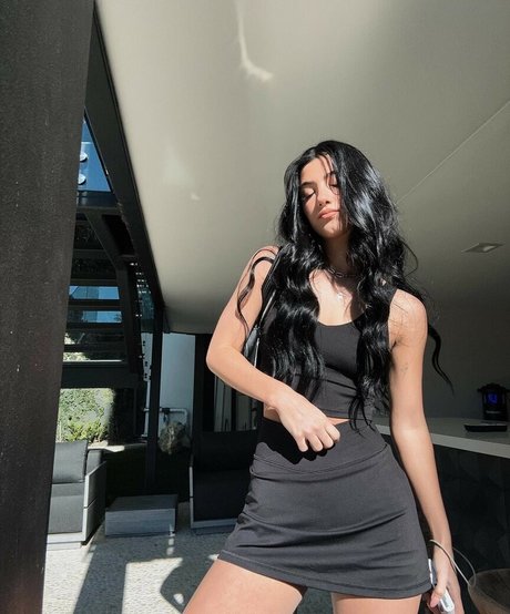 アジアンベイビーOnlyFans ヌード 写真