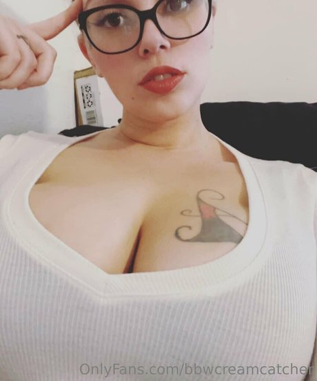 レズビアンセックスOnlyFans 裸 写真