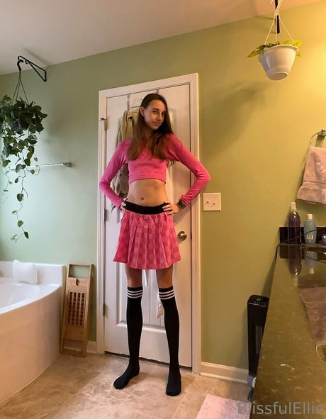 チンコを持つ女たち OnlyFans HD 写真