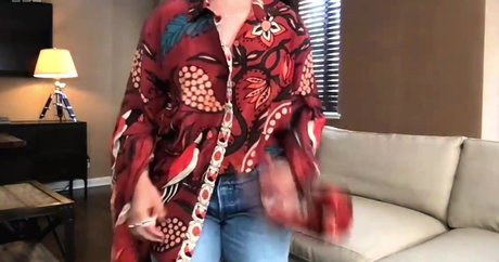 女装オンリーファン アダルト 写真