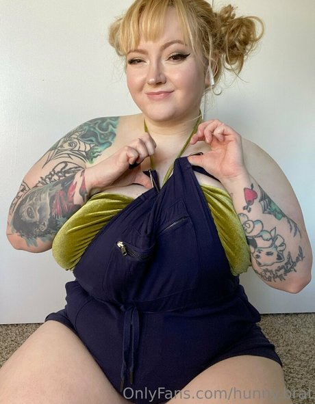 hunny brat ポルノ女優 画像