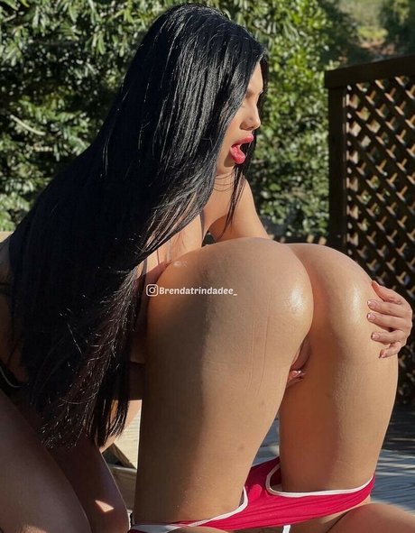 濃厚なラテン系熟女OnlyFans セクシーヌード ギャラリー