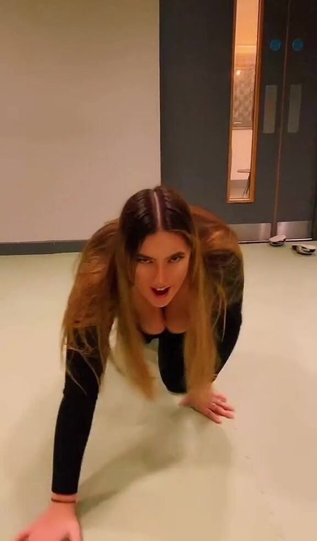 The Blue Dress Girl 高品質モデル 写真