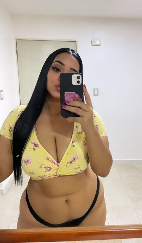 小柄なBBC OnlyFans 無料裸 画像