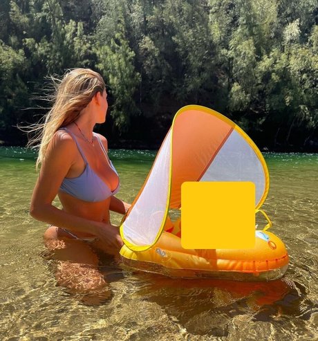 Isabella Abell ポルノスター ヌード 写真