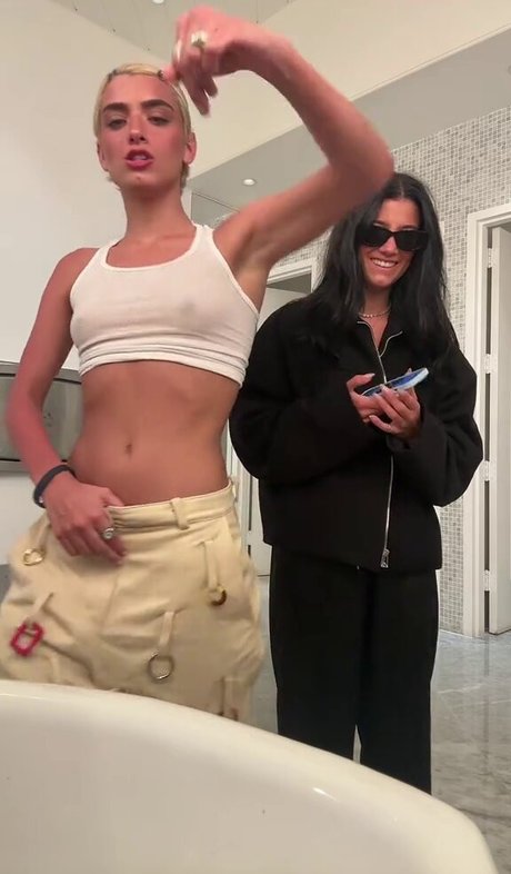 ぽっちゃり赤毛OnlyFans ホットセクシー ギャラリー