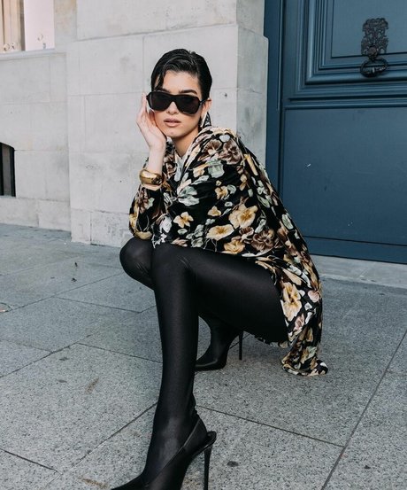 曲線美のティーンズOnlyFans 無料 写真