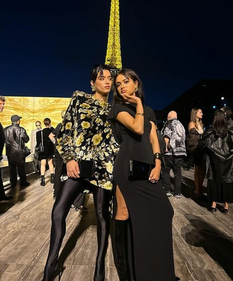 Dixie D Amelio ポルノスター エロティック 写真