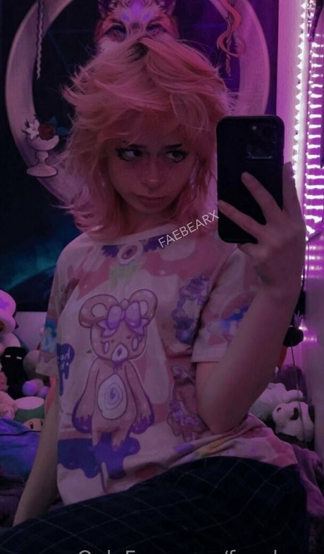 faexbear 最高のモデル ギャラリー