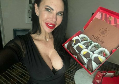 小人エボニーOnlyFans 無料セックス 写真