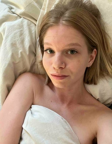 ゴスアジアンOnlyFans ホットセクシー 写真