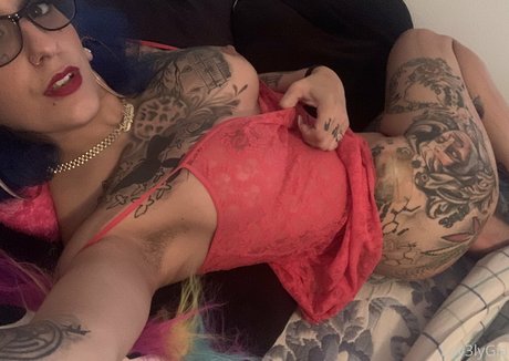 lovelygia セクシーモデル 画像