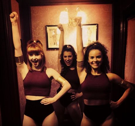 大きな黒い猫OnlyFans ポルノグラフィック 画像