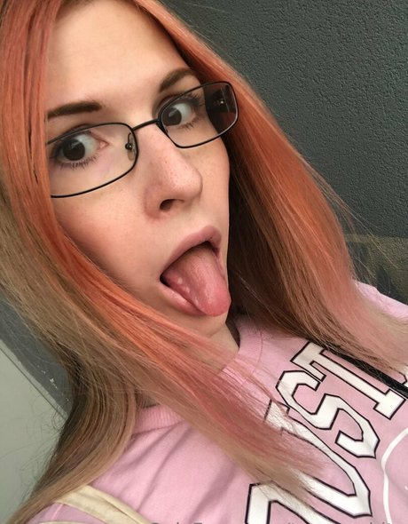 大きな黒いお尻のOnlyFans 裸 画像