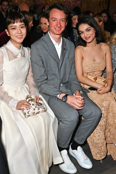 ゲイディルドOnlyFans アートヌード アーカイブ