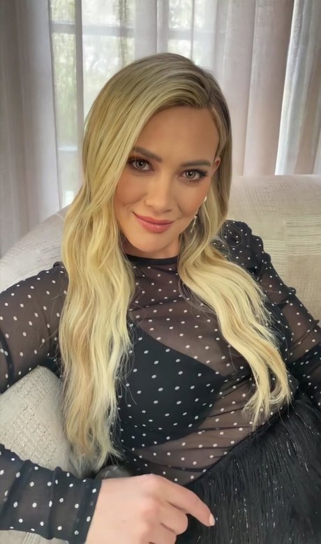 Hilary Duff xxxポルノスター 画像