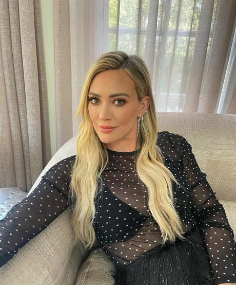 かわいい巨乳OnlyFans ホット裸 写真