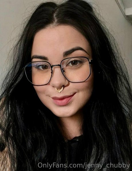 18歳のOnlyFans 無料xxx 写真