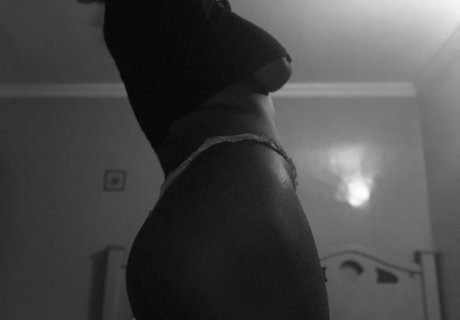 Inurgutss ホット女優 写真