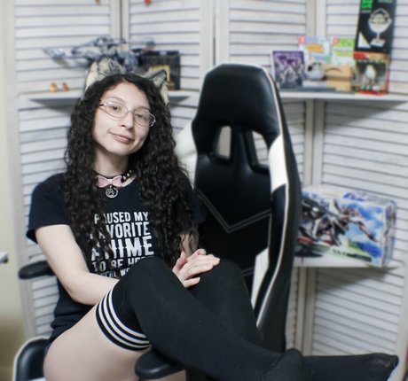 itwhiskarafterdark 完璧なポルノスター 写真