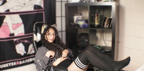 itwhiskarafterdark アダルトスター 画像