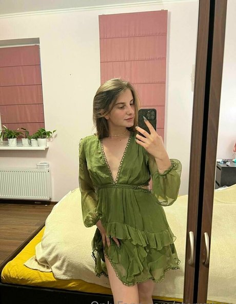 stormibee セクシーなスター 画像