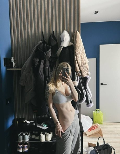 タイのアナルOnlyFans エロチック 写真