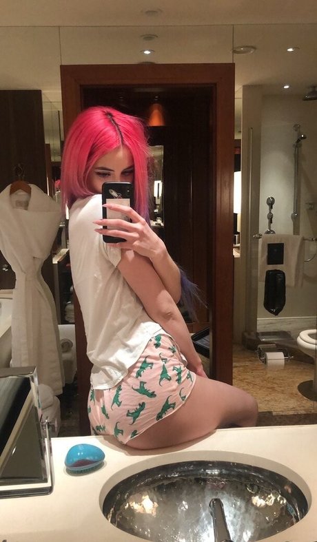 Morana Battory アートスター 写真