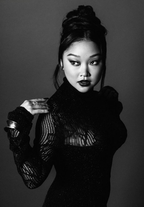 Lana Condor ポルノスター アーカイブ
