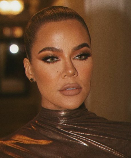 Khloe Kardashian 裸のスター ギャラリー