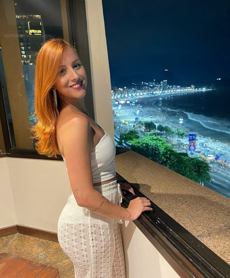 毛深いBBW OnlyFans セクシー裸 ギャラリー