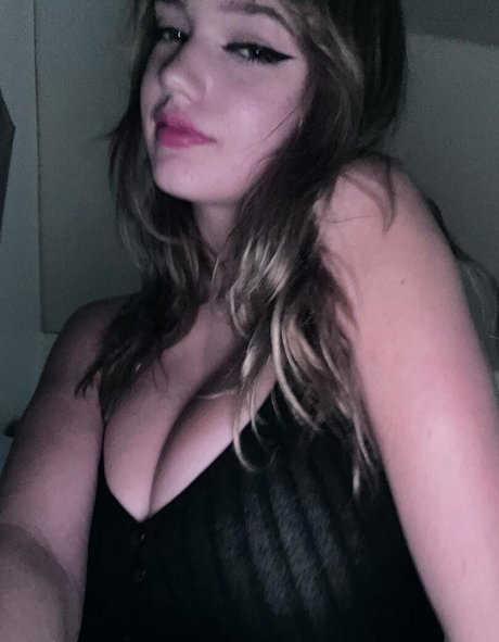 Mikahhlynn かわいいスター 写真