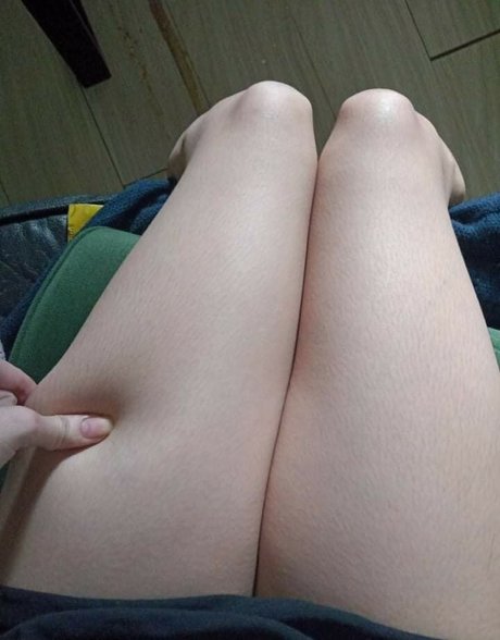 曲線美の赤毛OnlyFans 美しいヌード 写真