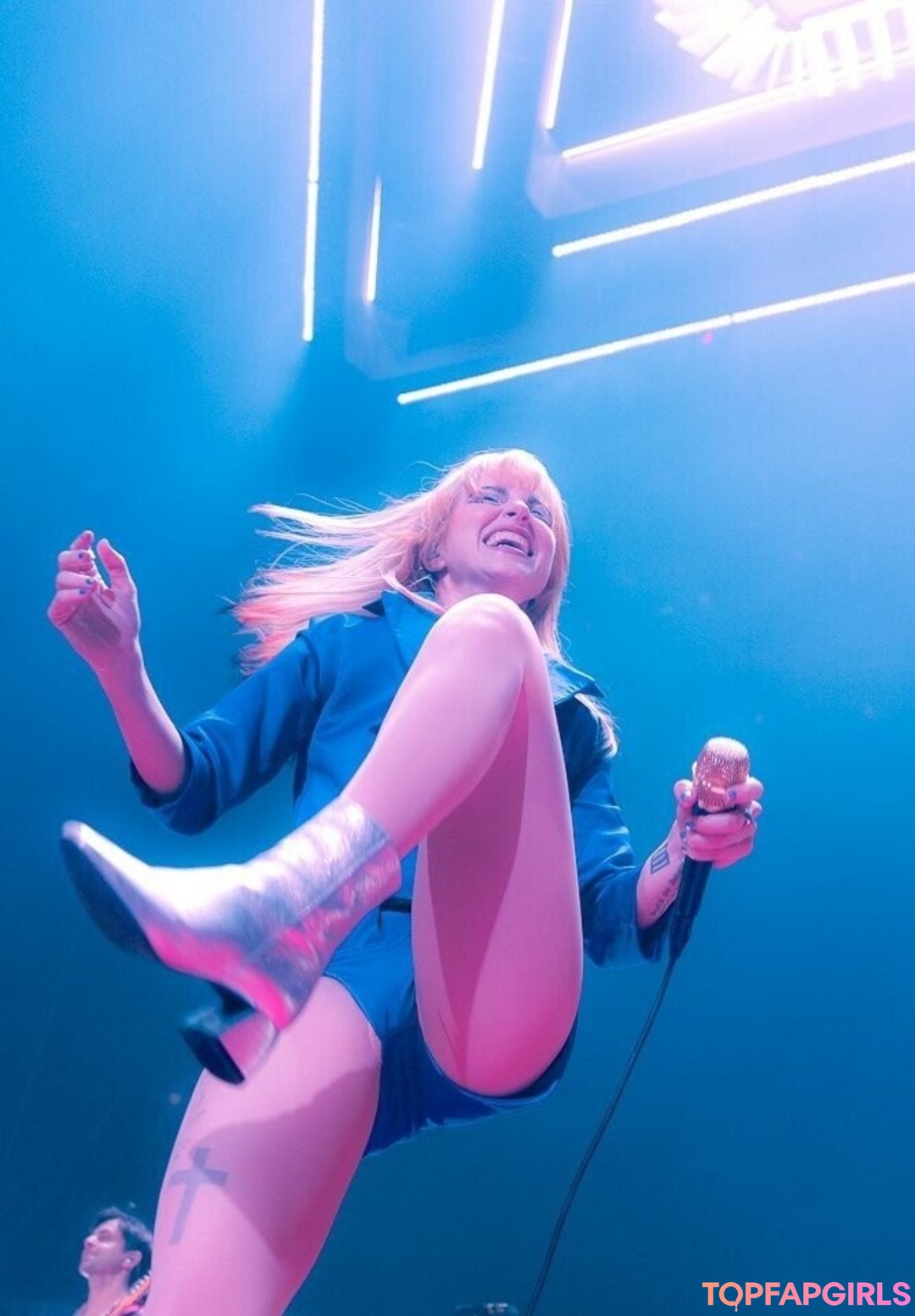 ニューハーフ 熟女 OnlyFans ホット 画像