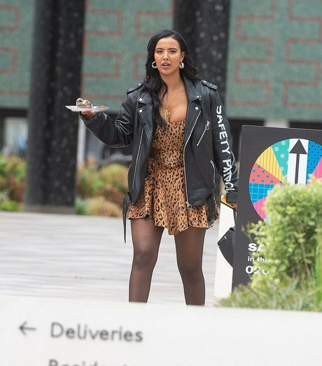 69フェラチオOnlyFans ポルノ 画像