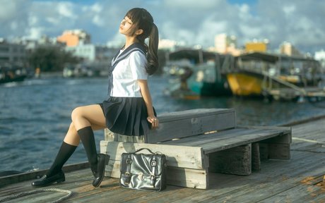 小柄で痩せたOnlyFans ポルノ 写真