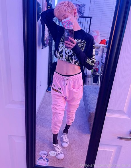 Stormy buns セックス女優 写真