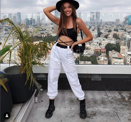 美しいアジアのOnlyFans 無料セクシー 写真