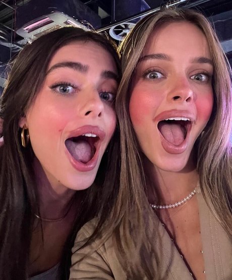 セクシーな足 OnlyFans アートヌード 画像