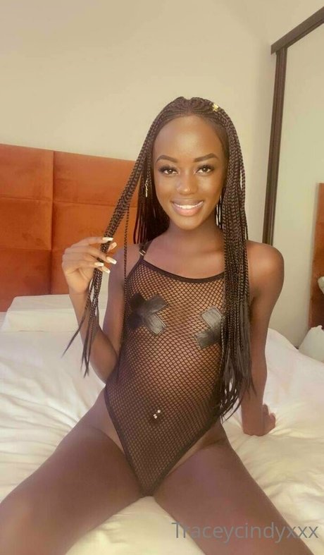 アーミーガールズオンリーファン 無料 写真