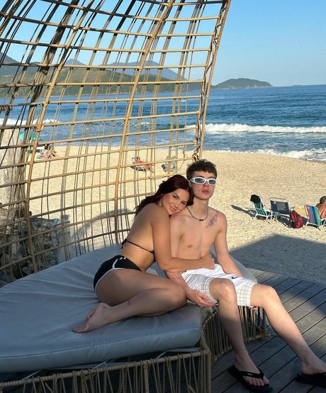 Vivi Wanderley セクシーなスター 写真