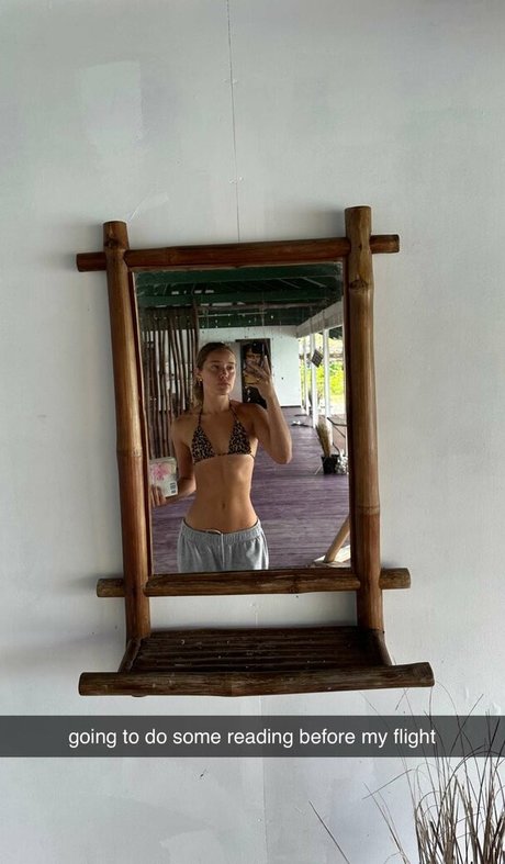 若い熟女OnlyFans ポルノグラフィック 画像