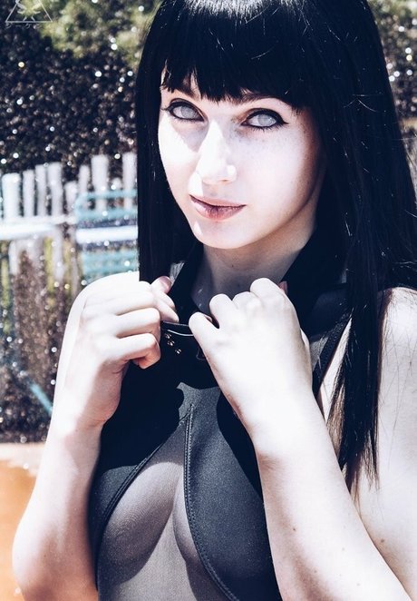 黒髪の熟女OnlyFans ポルノ アーカイブ