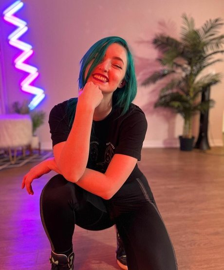 Littlesiha 高品質のポルノスター ギャラリー