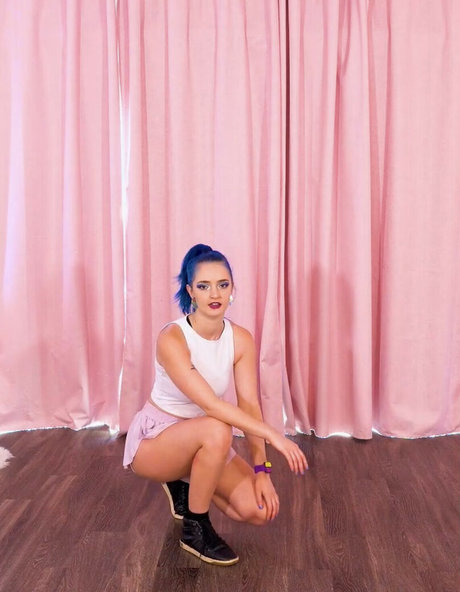 アジア人トゥインクOnlyFans ホット裸 写真